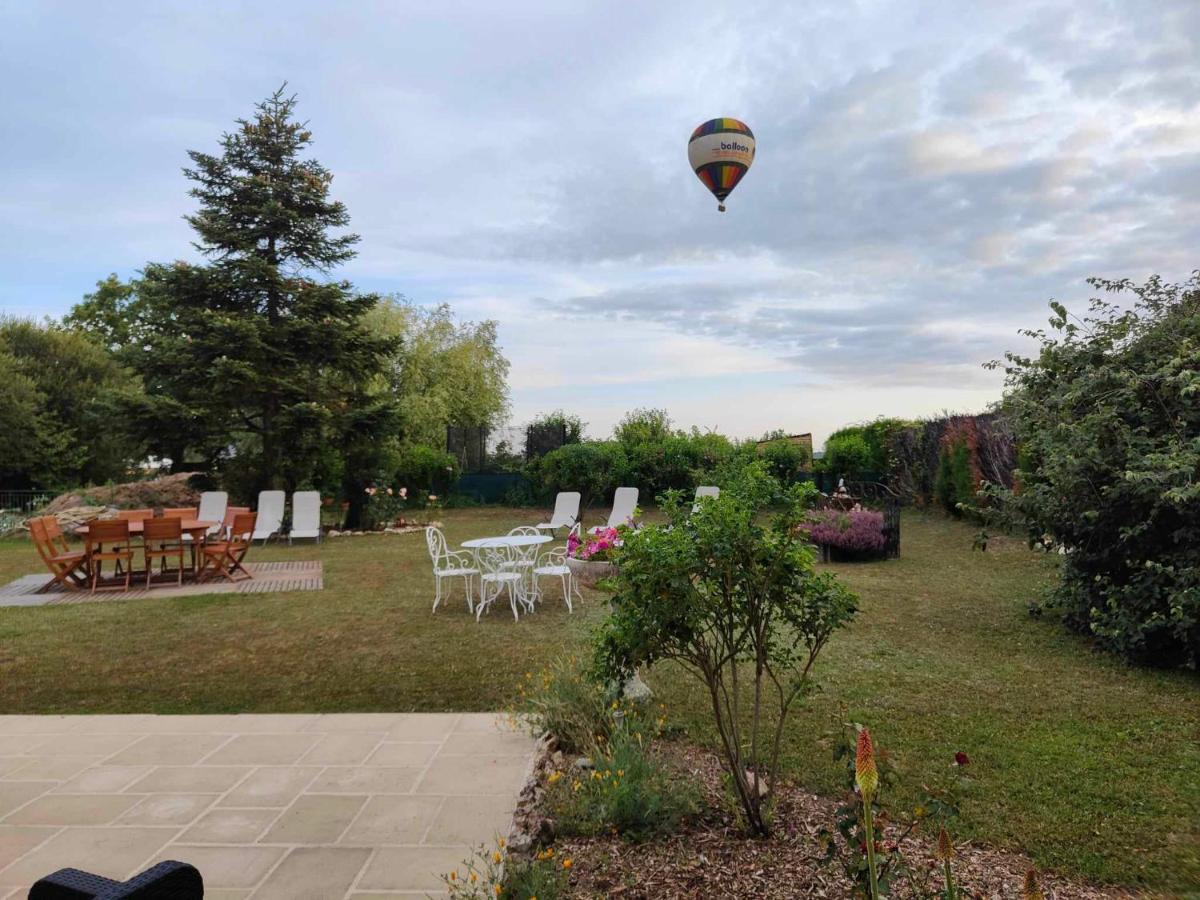 La Maison Genevier - Chambre La Family Montreuil-en-Touraine Kültér fotó